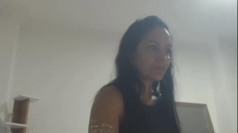 Offline GOLDENBOOTY on Cam4