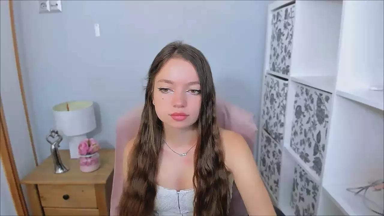 Offline GraceFlirt on Cam4