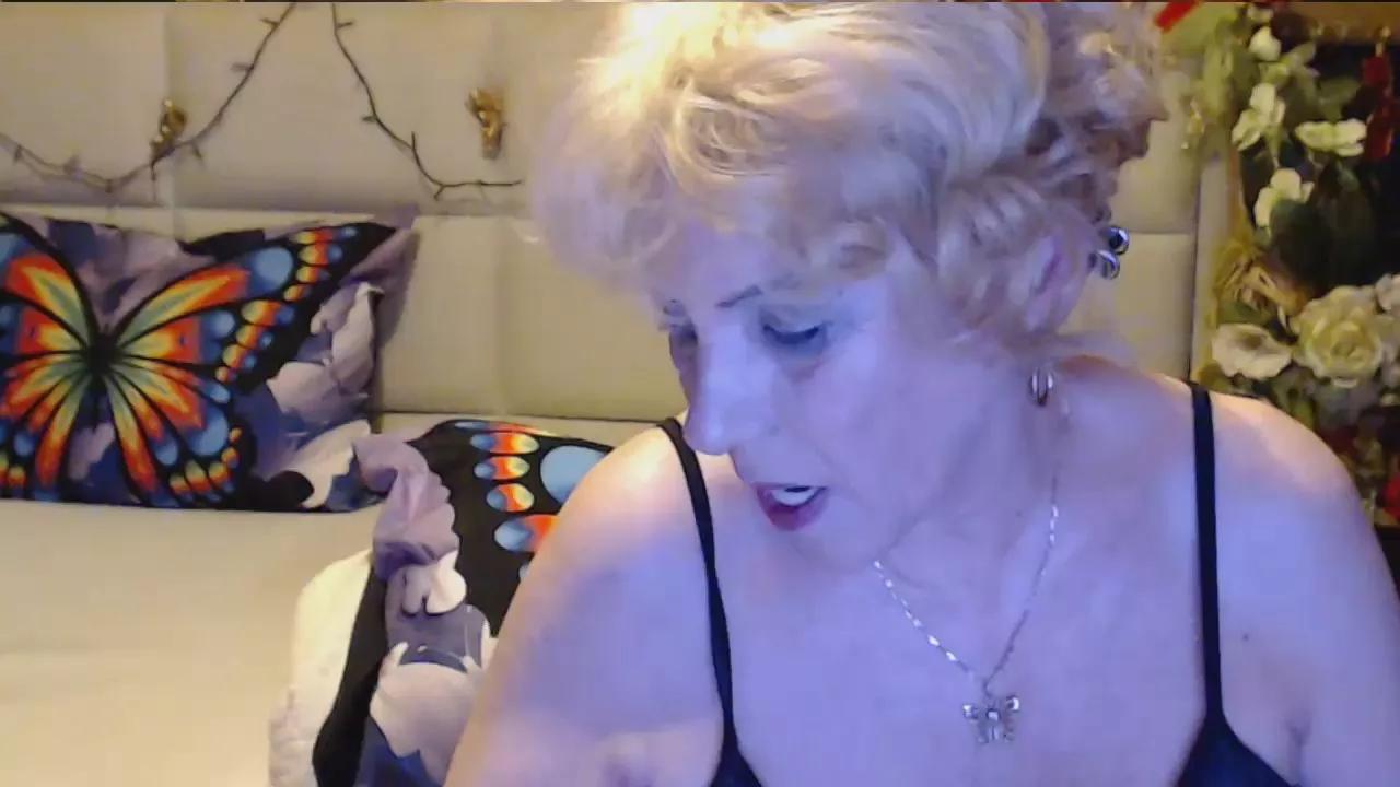 Offline GRANNY_LISA on Cam4