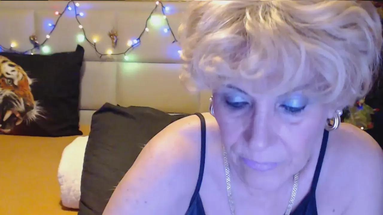 Offline GRANNY_LISA on Cam4