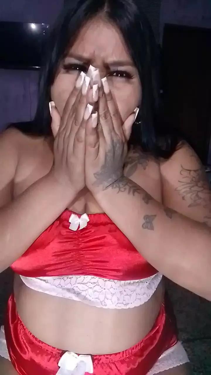 Offline Guadalupe20 on Cam4