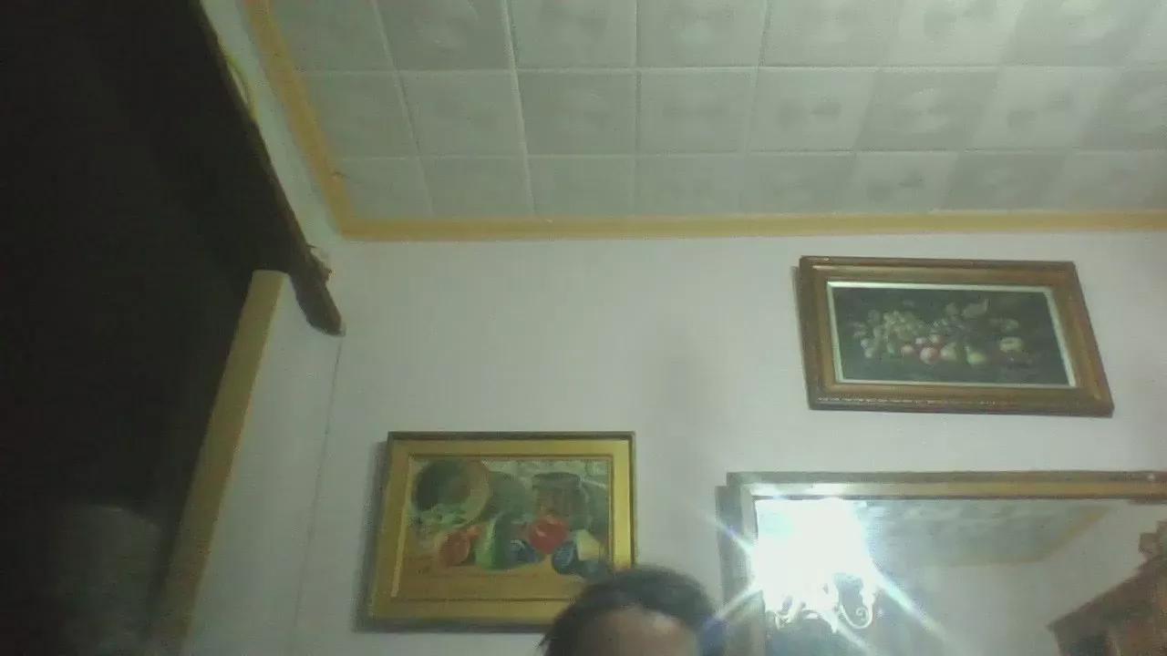 Offline HAIRYPUSSYLIPS on Cam4