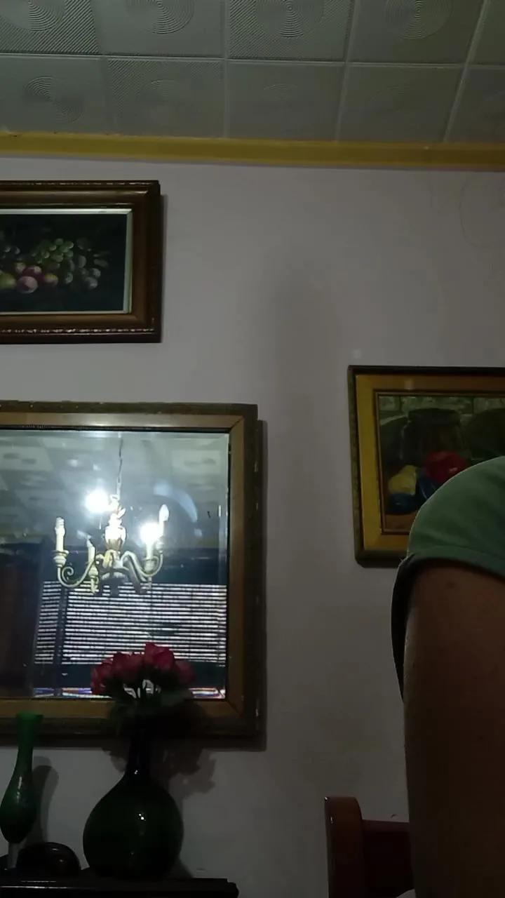 Offline HAIRYPUSSYLIPS on Cam4