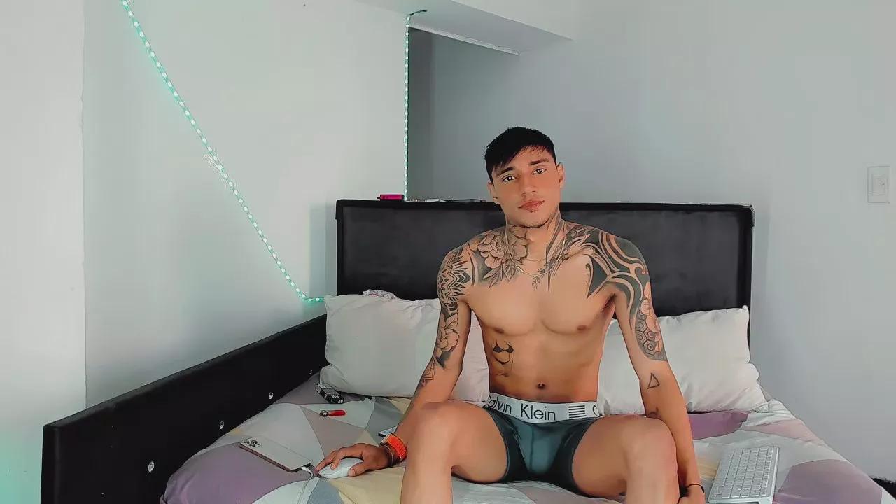 Offline Handzell on Cam4