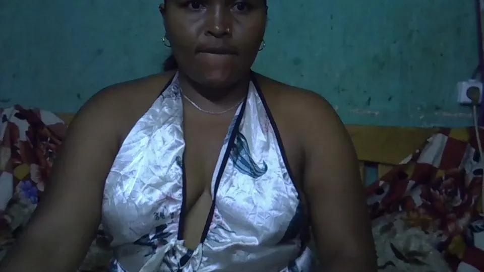 Offline Hanipleasure001 on Cam4