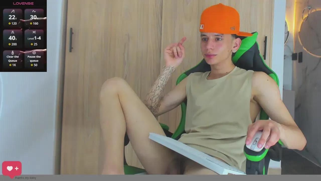 Offline Hardin_bat777 on Cam4