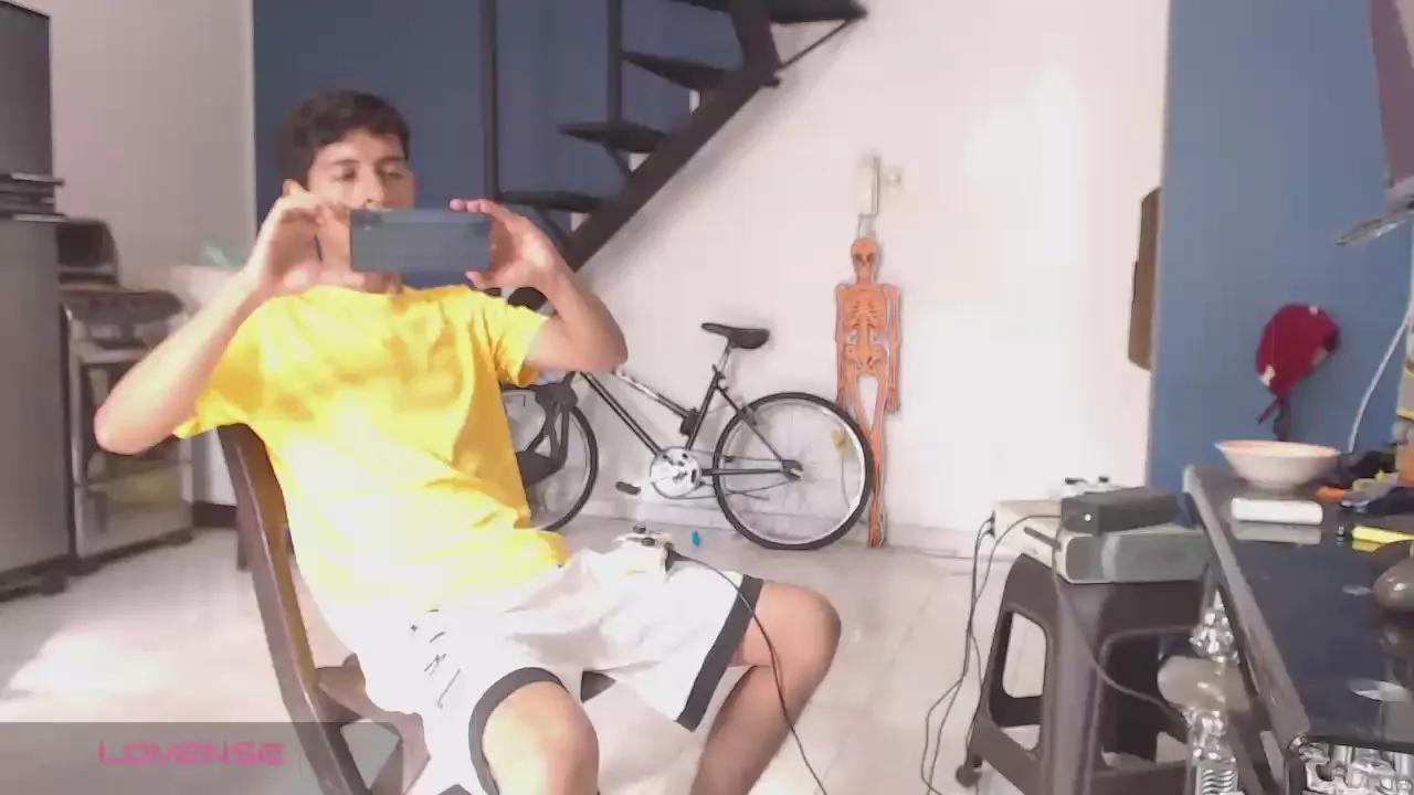 Offline hardsexlove08 on Cam4