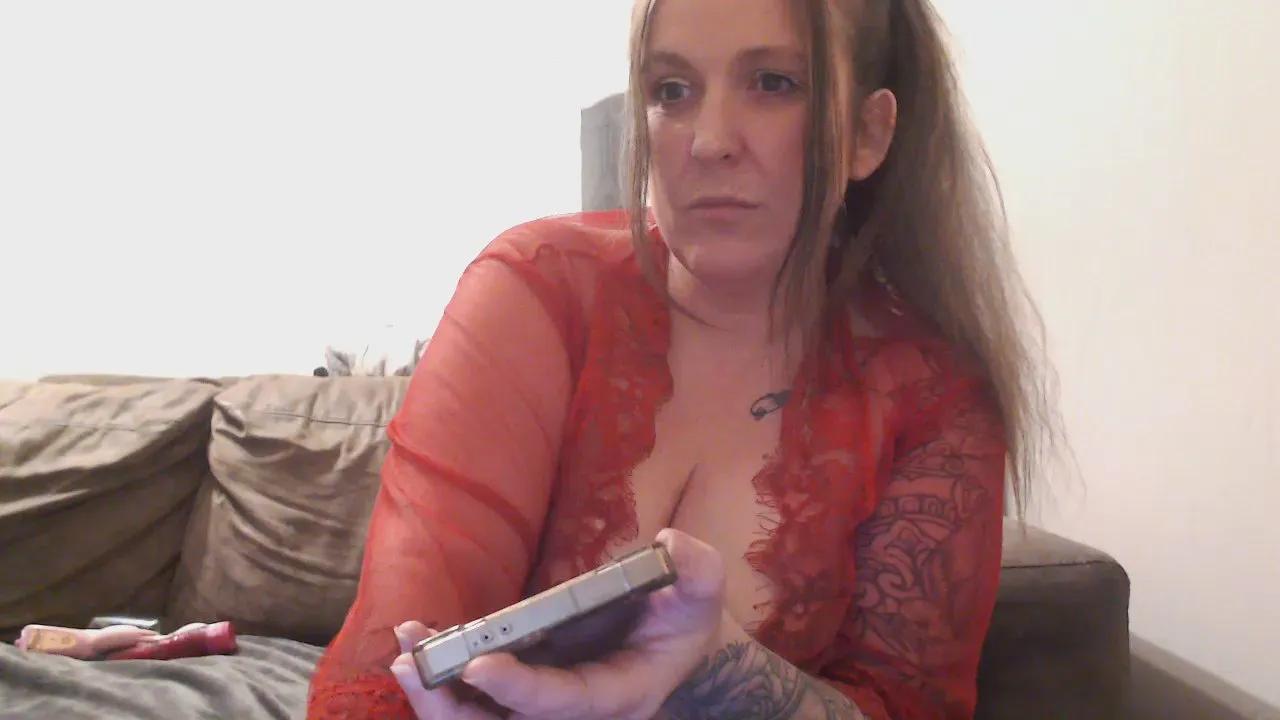 Freechat Harleyslut69 on Cam4