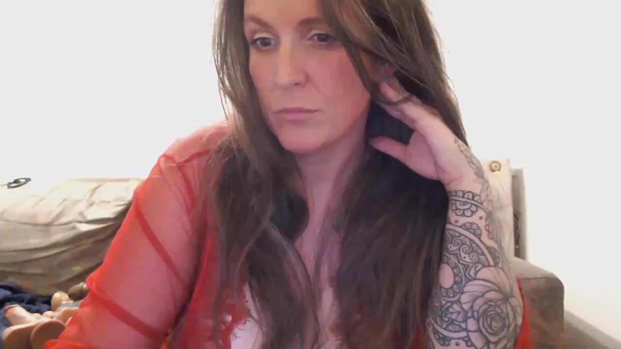 Freechat Harleyslut69 on Cam4