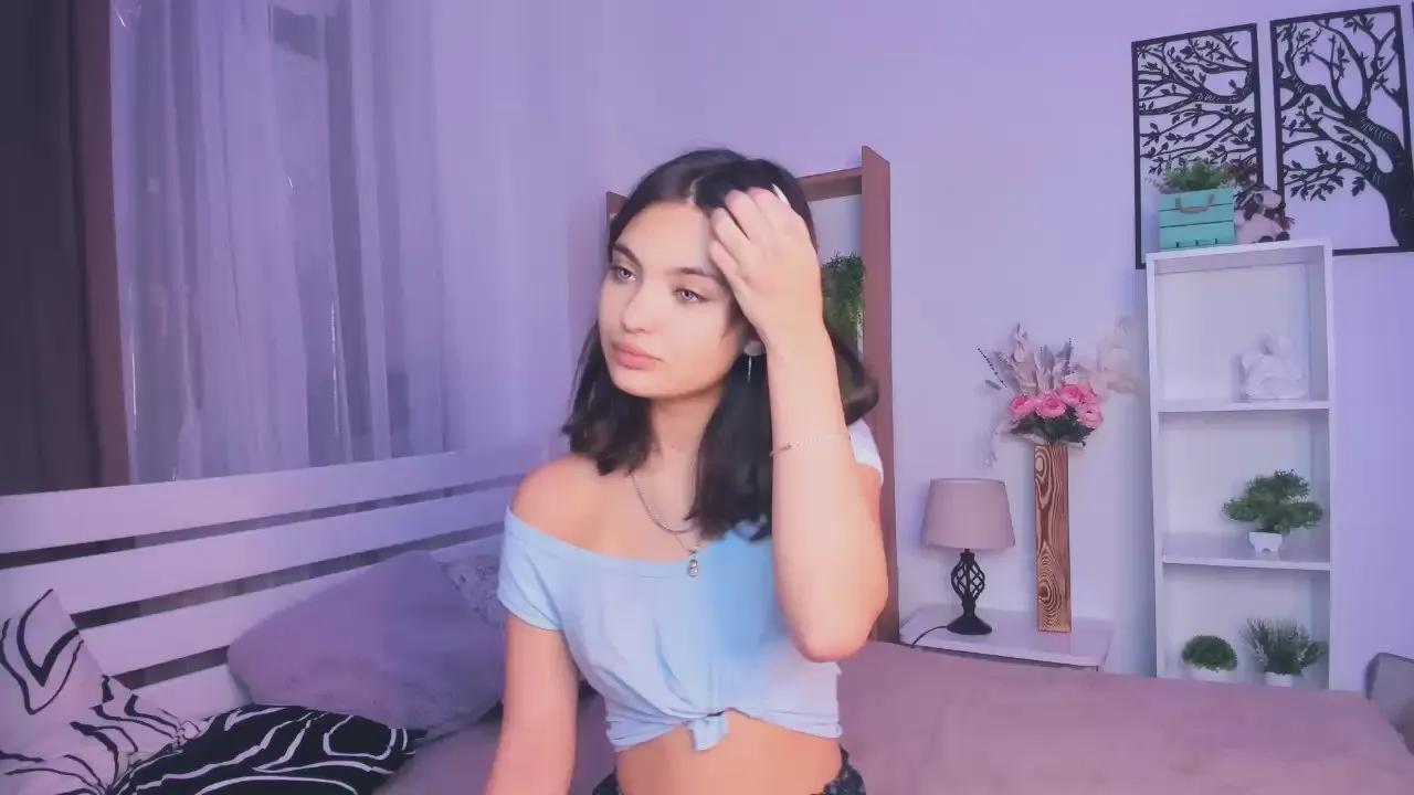 Offline HildredUrive on Cam4