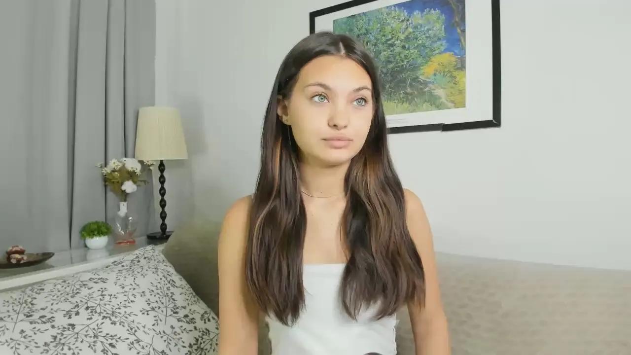 Offline HildredUrive on Cam4