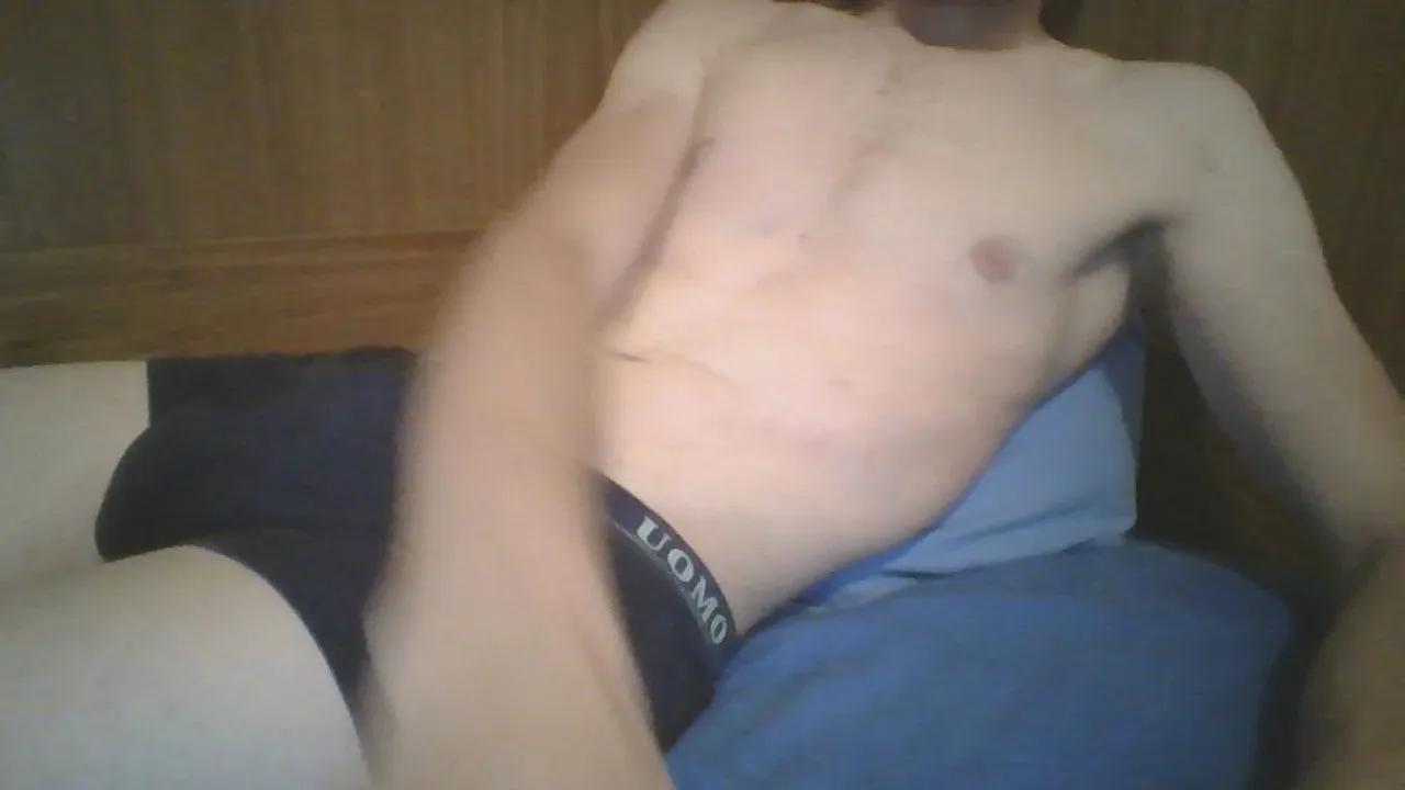 Offline hotboy034 on Cam4