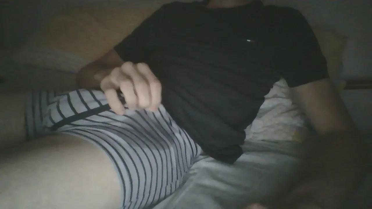 Offline hotboy034 on Cam4