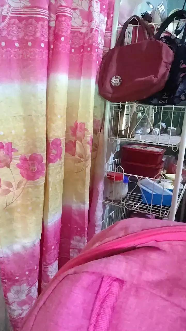 Offline Hotmama45 on Cam4