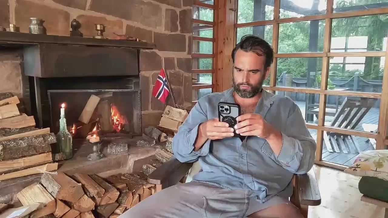 Freechat HotSculptor on Cam4