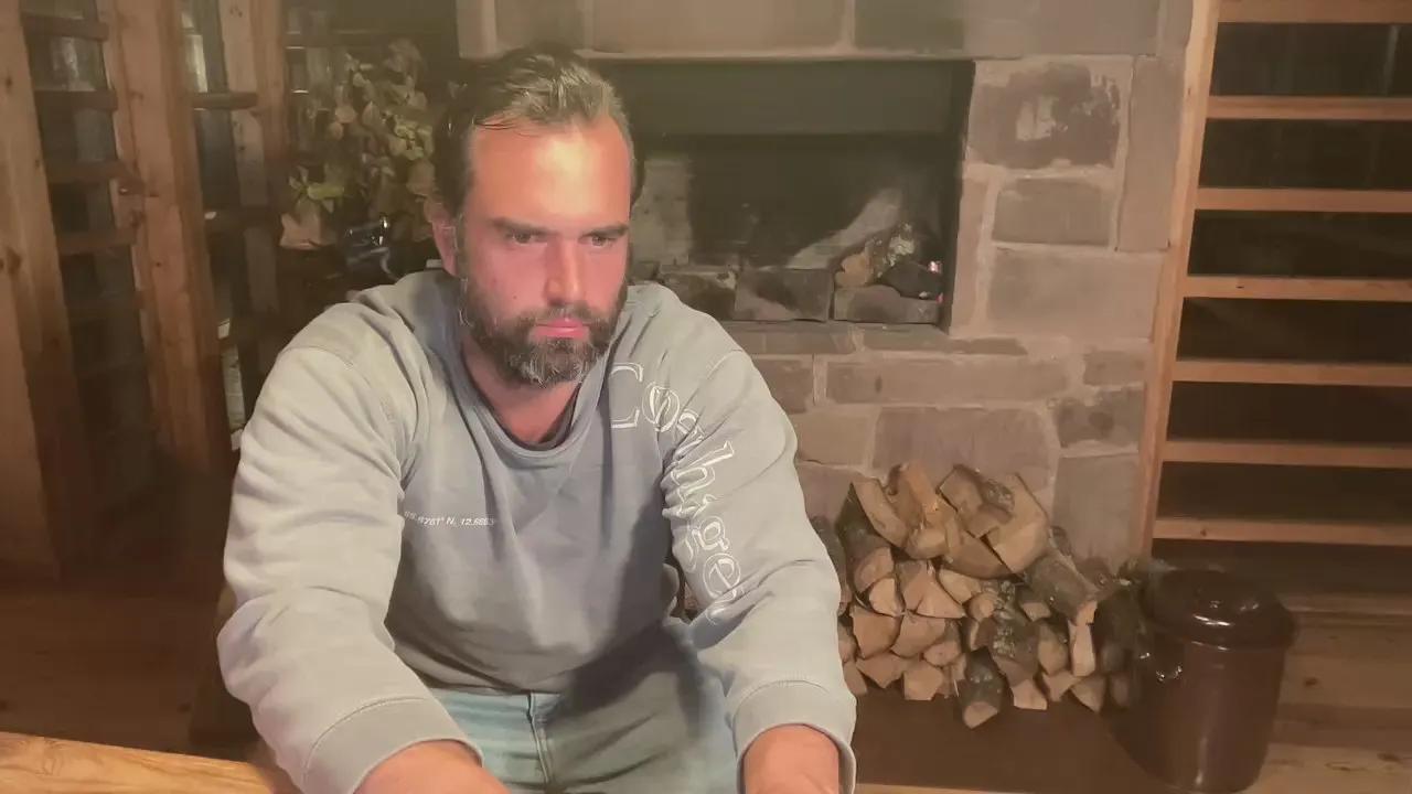 Freechat HotSculptor on Cam4