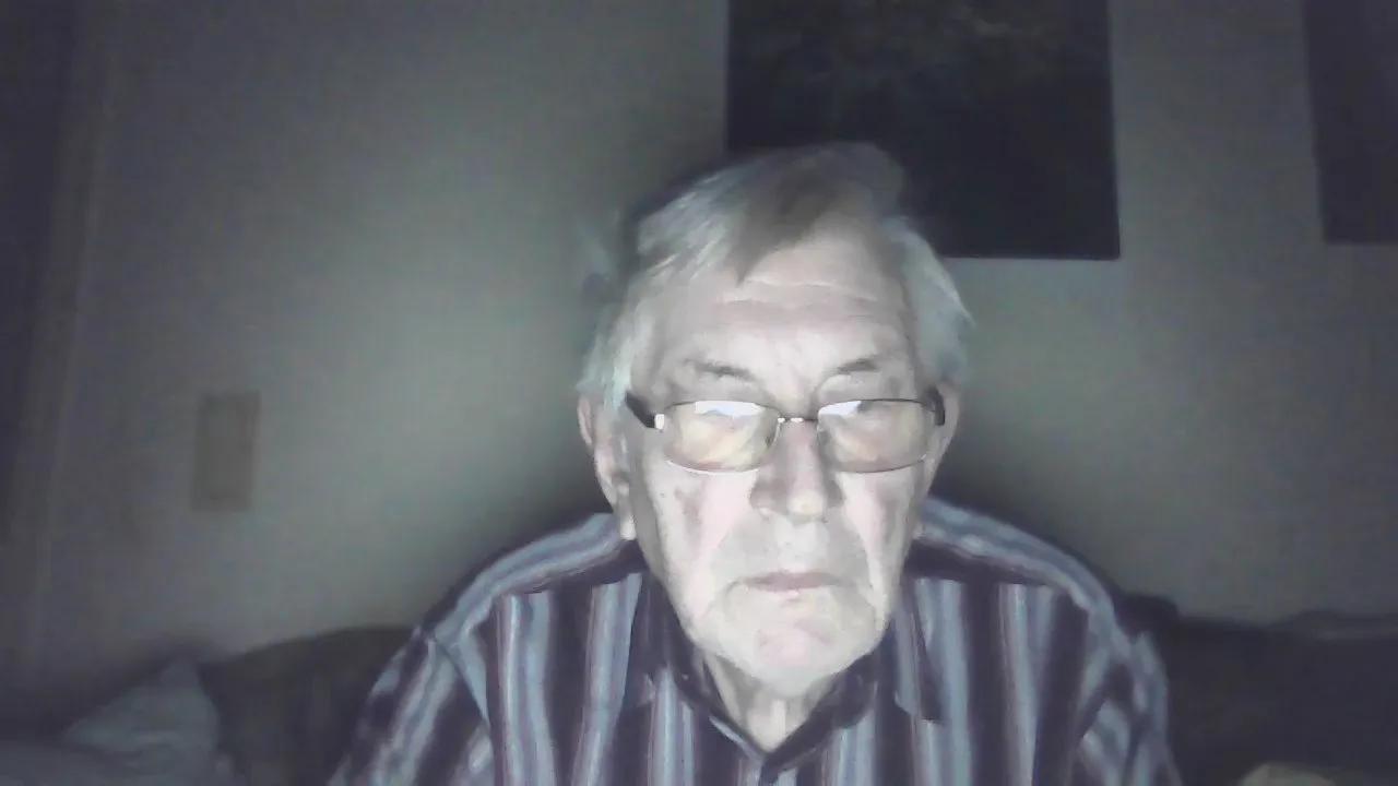 Offline idefix091 on Cam4