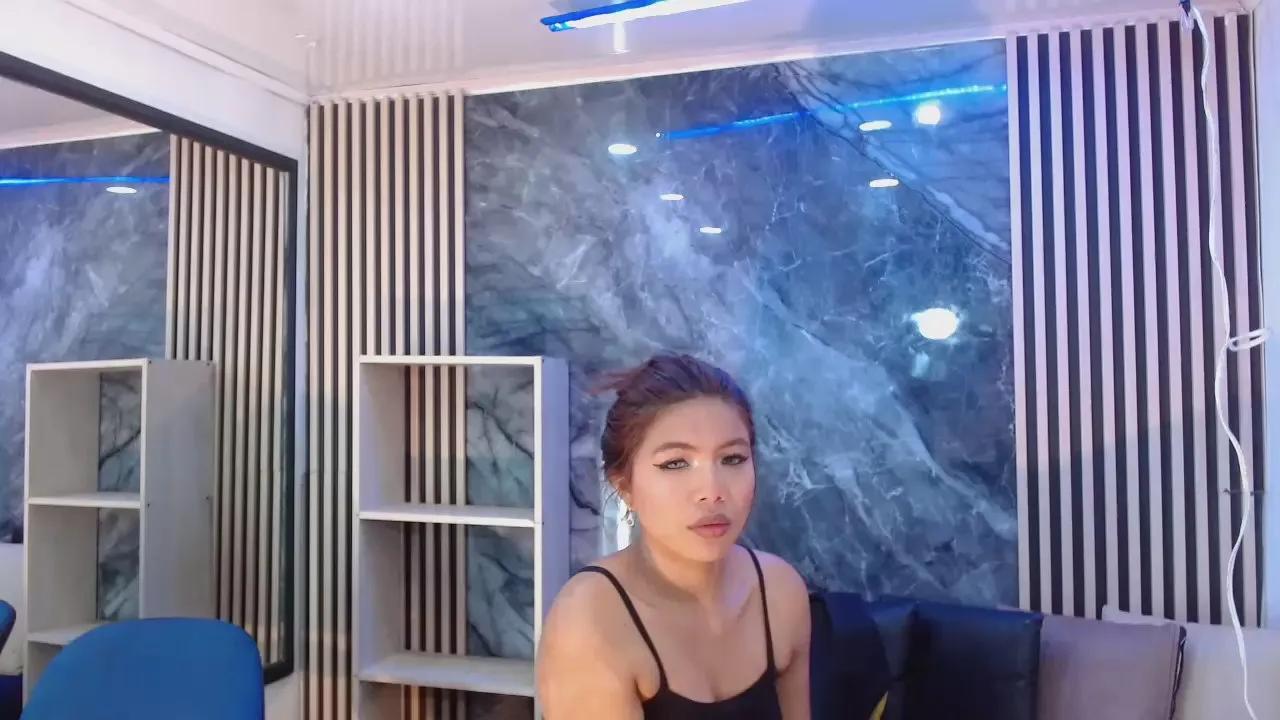 Freechat Isalombardi on Cam4