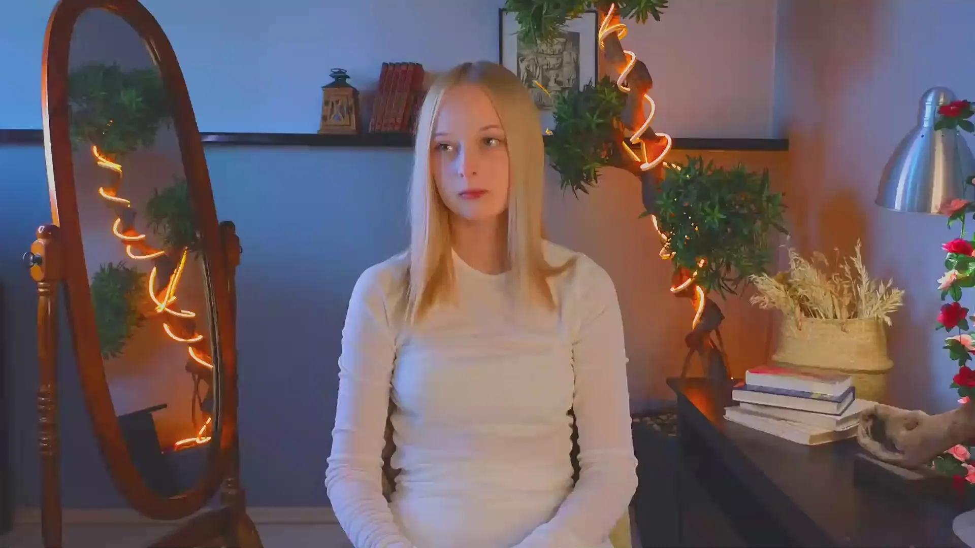 Offline JeanieBeynon on Cam4