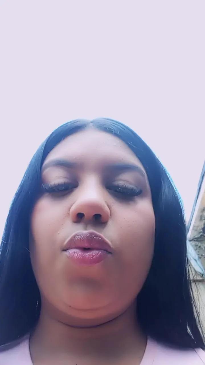 Offline Jeans_Pee on Cam4