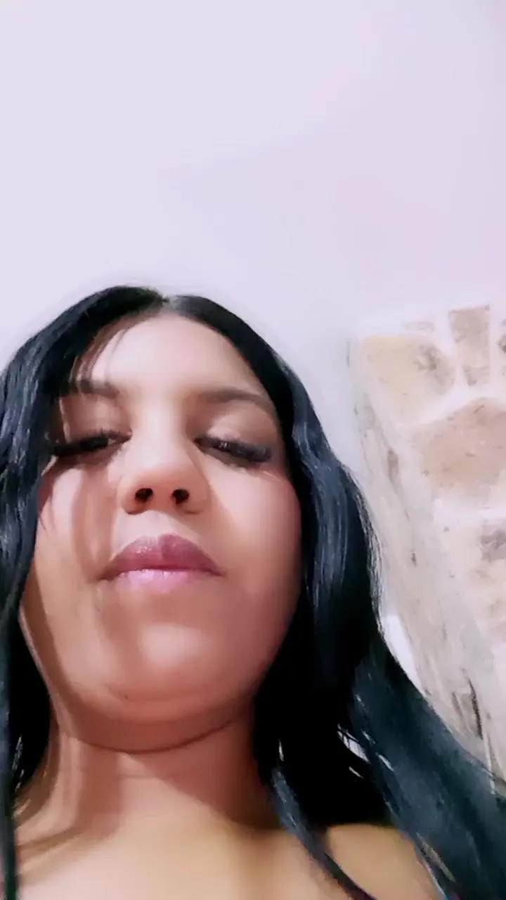 Offline Jeans_Pee on Cam4