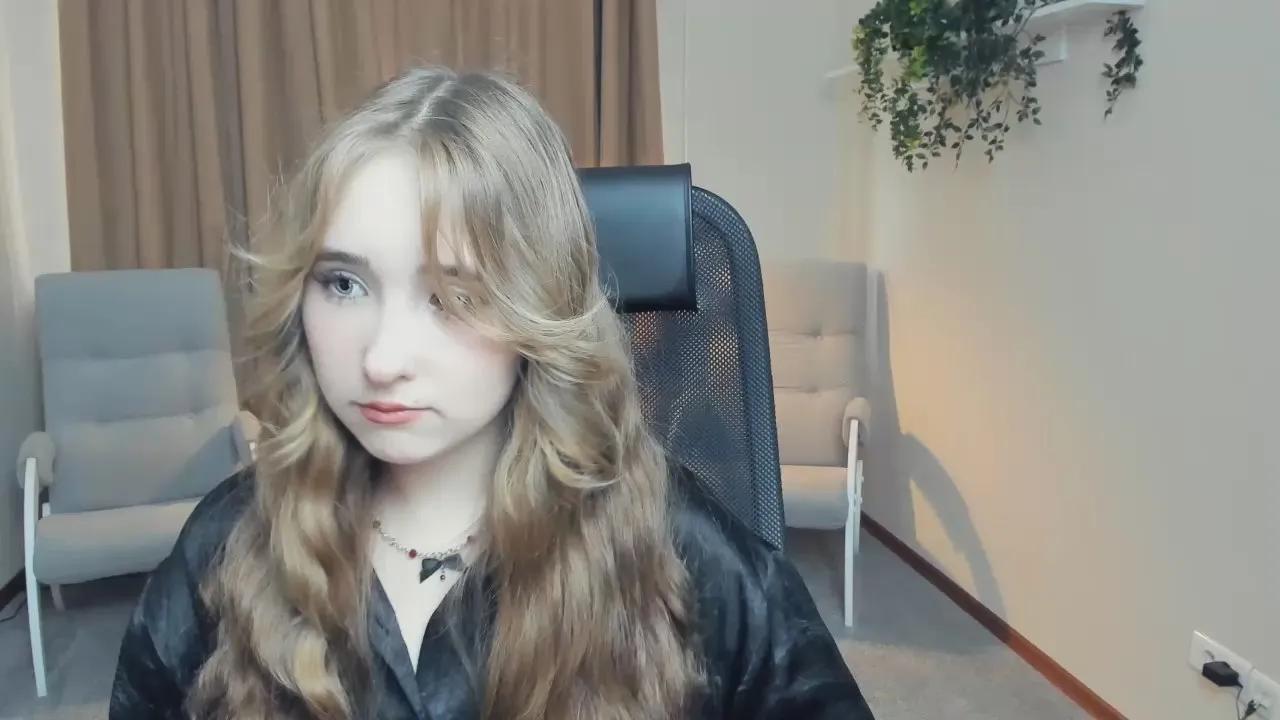 Offline JessiBrighton on Cam4