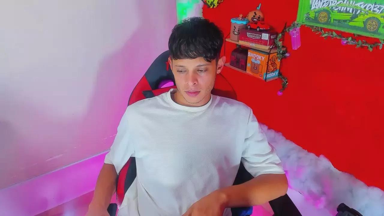 Offline JhonnyJwox on Cam4