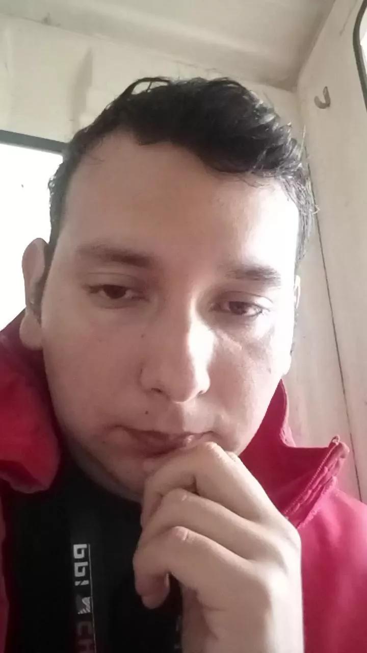 Offline JoeGol96 on Cam4