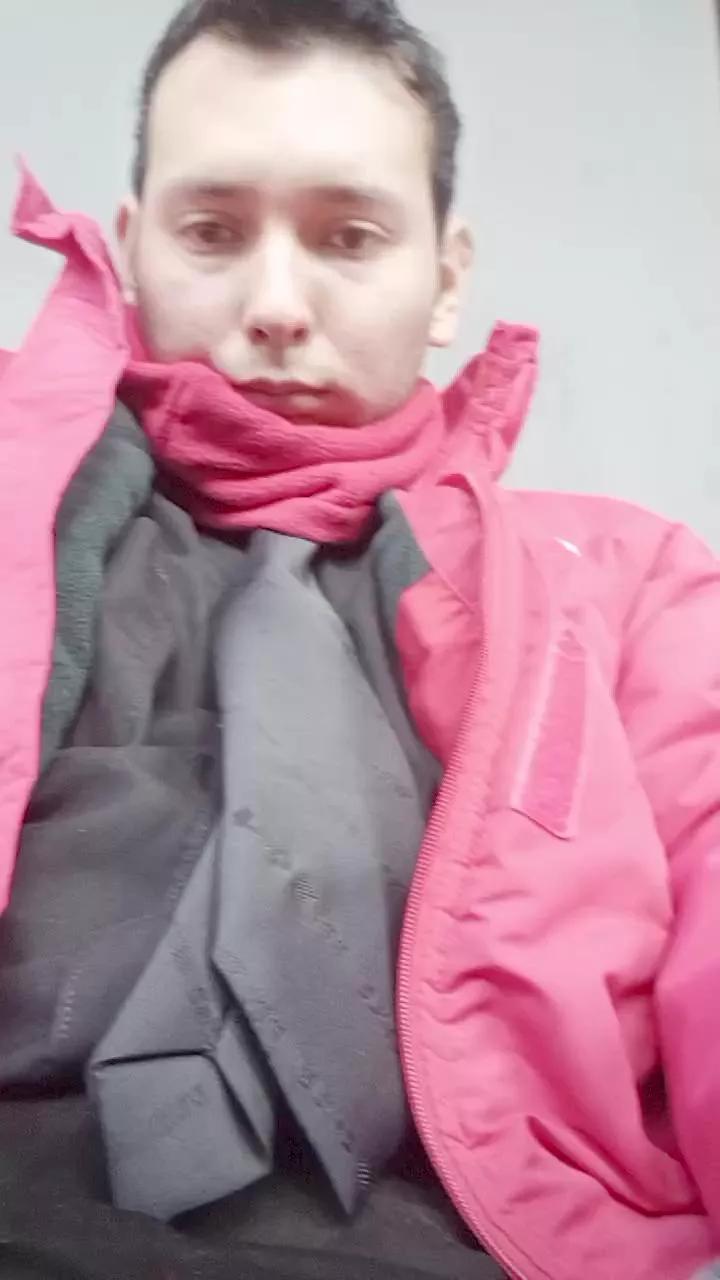 Offline JoeGol96 on Cam4