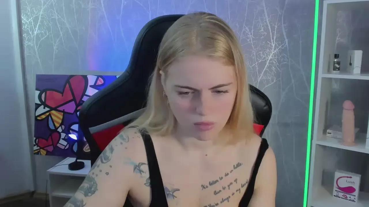 Offline Jolly_Doll on Cam4