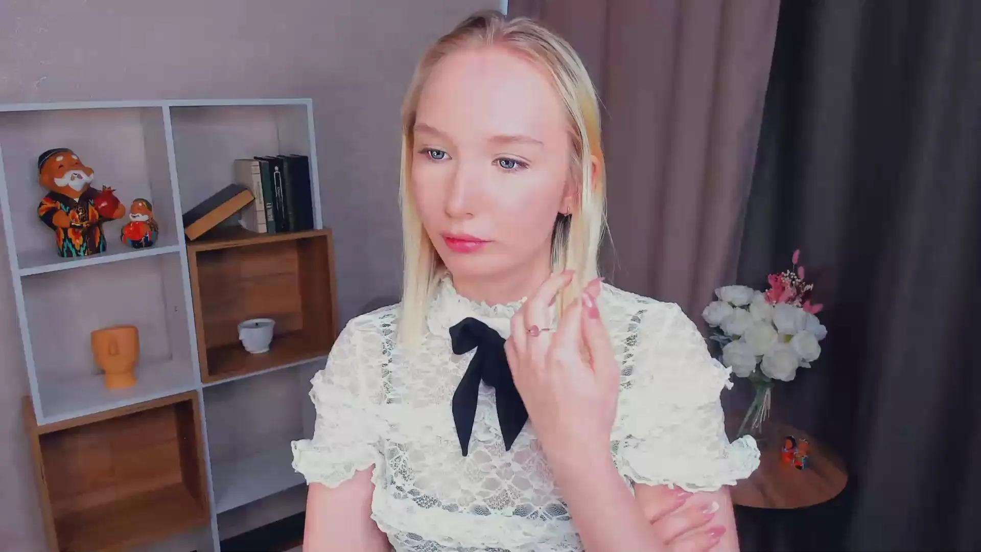 JosphineSahu —  #bigass #C2C #schoolgirl #masturbation #pee #ass #anal