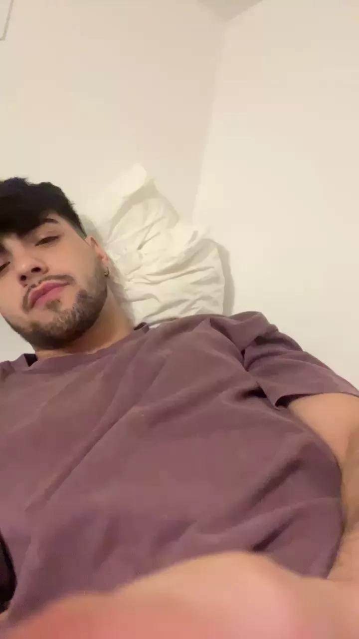 Offline Jovencitobcn21 on Cam4