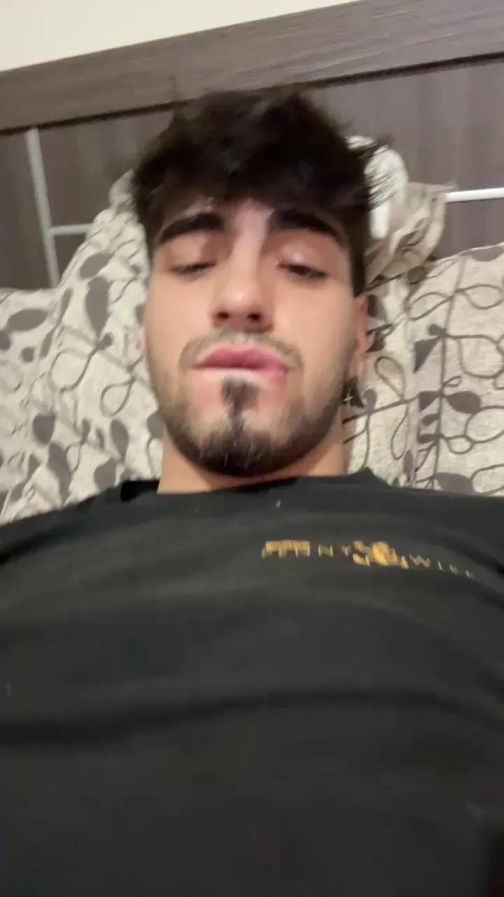 Offline Jovencitobcn21 on Cam4