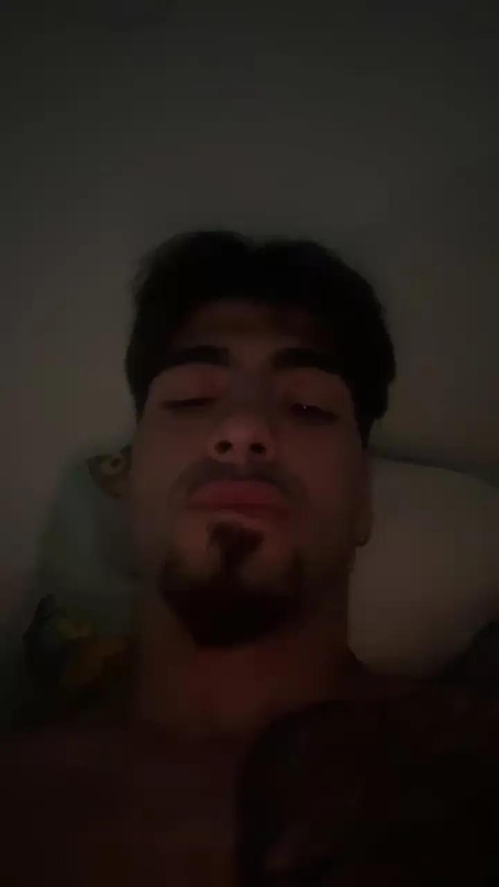 Offline Jovencitobcn21 on Cam4