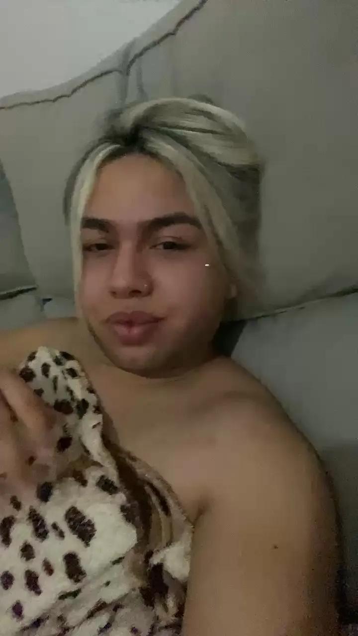 Freechat Juju6999 on Cam4