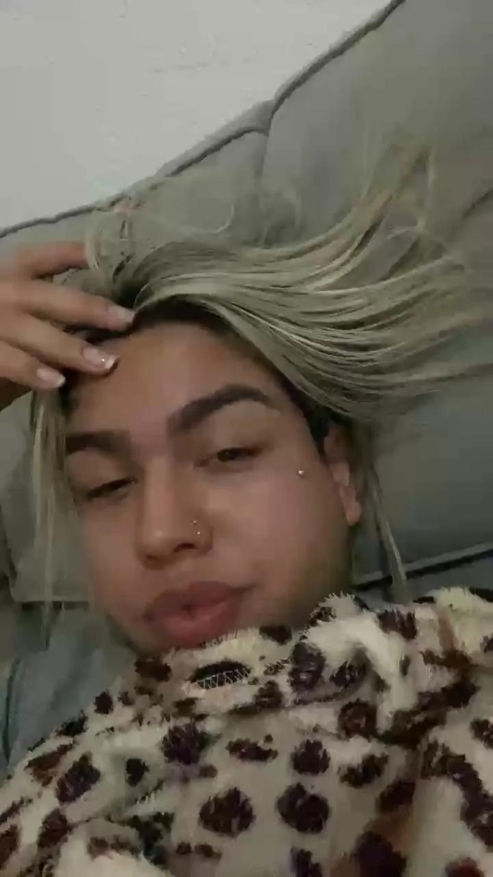 Freechat Juju6999 on Cam4