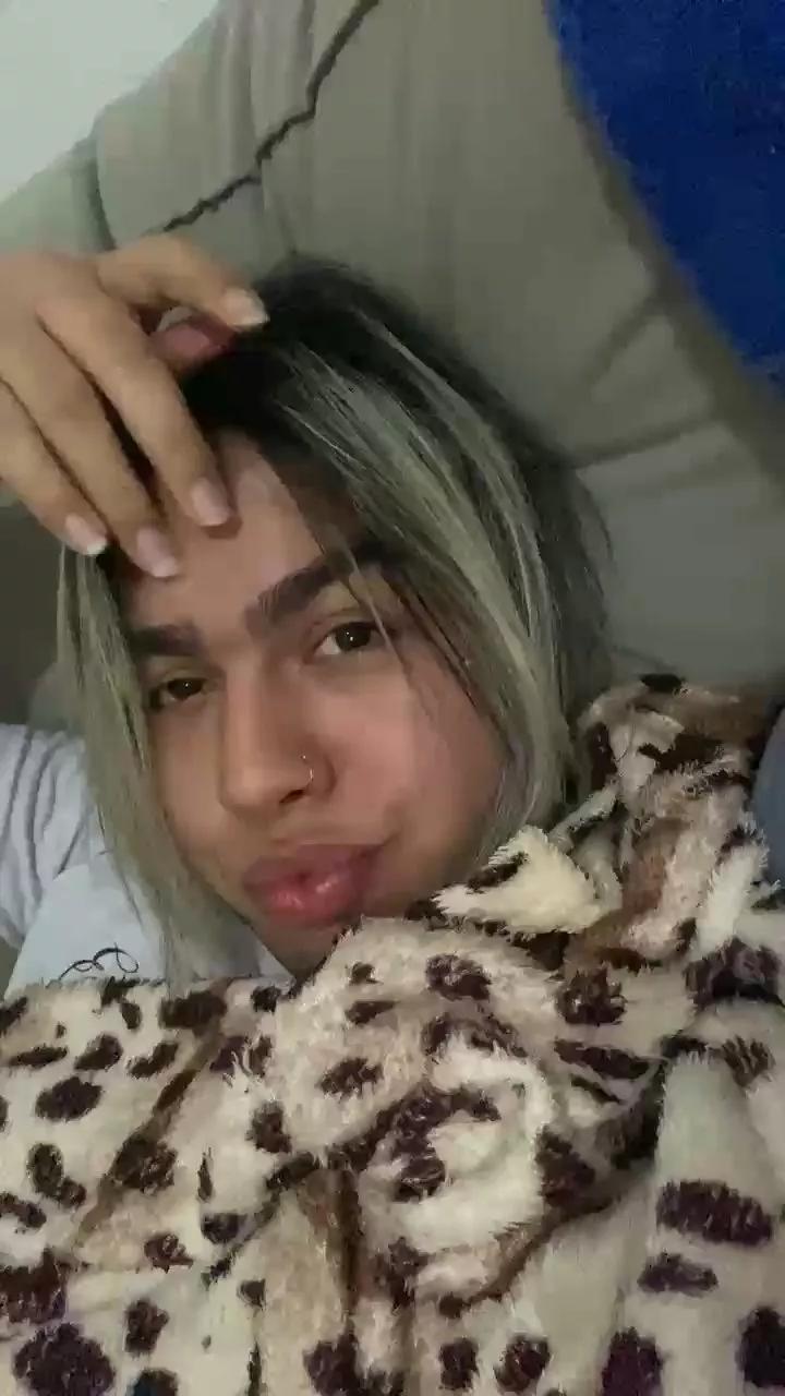 Freechat Juju6999 on Cam4