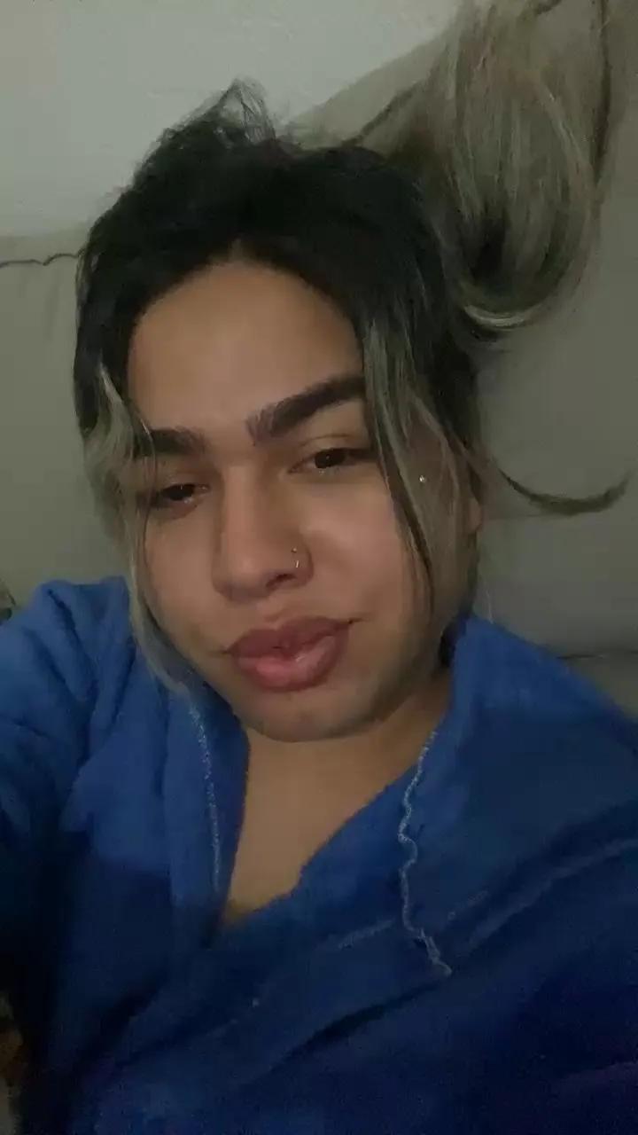 Freechat Juju6999 on Cam4