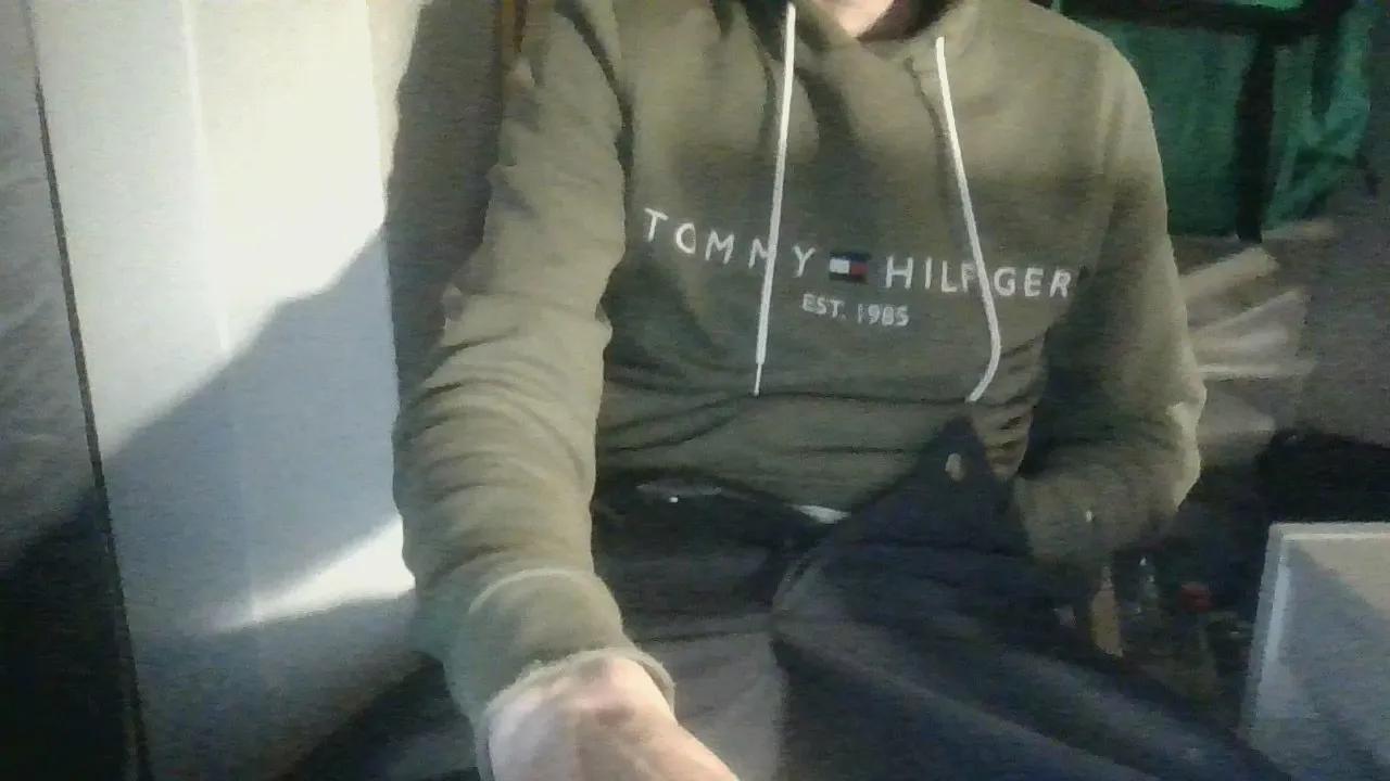 Offline Juju78juju on Cam4