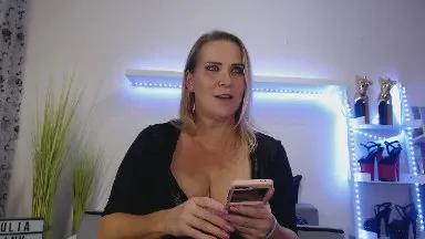 Offline JuliaPink on Cam4