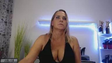 Offline JuliaPink on Cam4