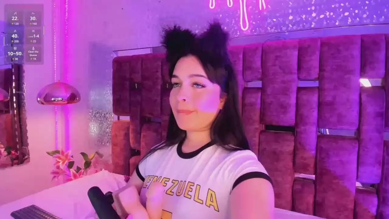 Offline KateLeeh on Cam4