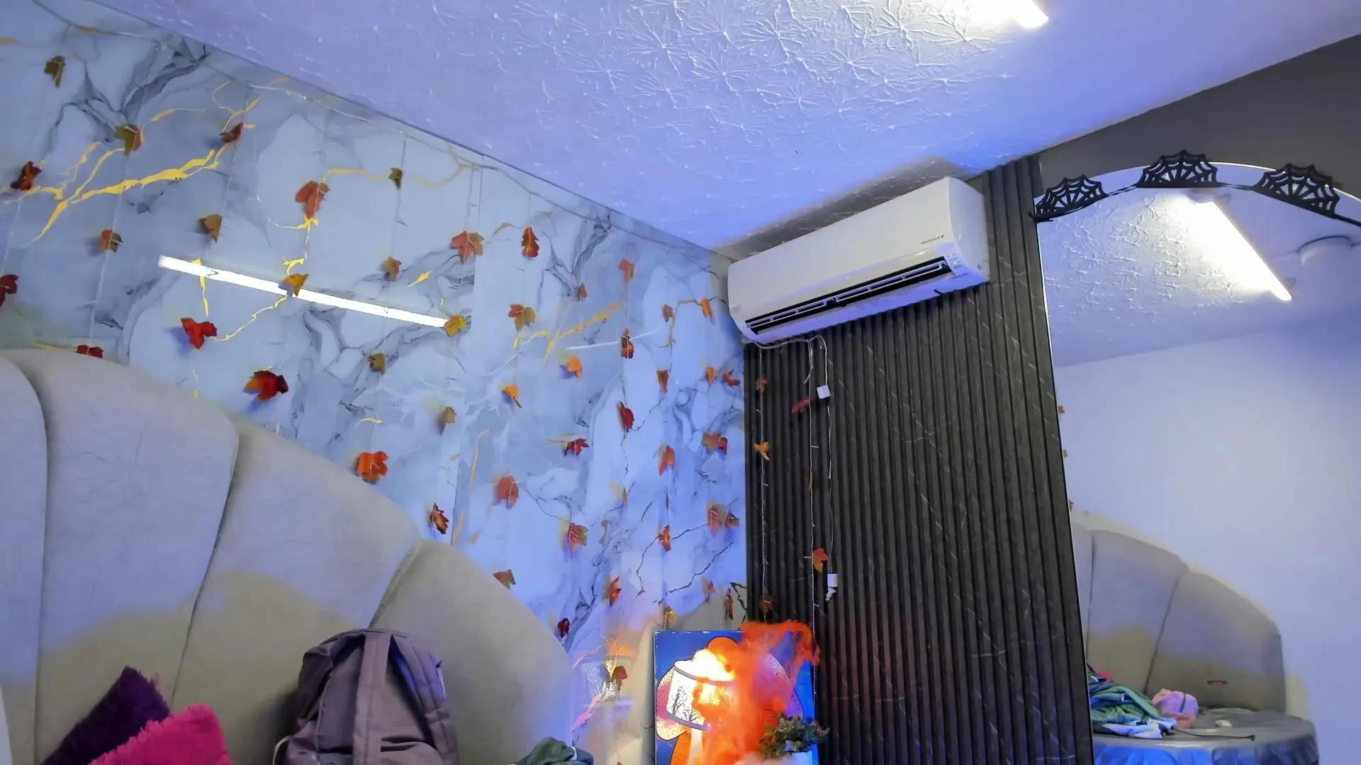 Katemoss69 —  #Halloween25 #pawg #schoolgirl #deepthroat #squirt #blowjob #pussy