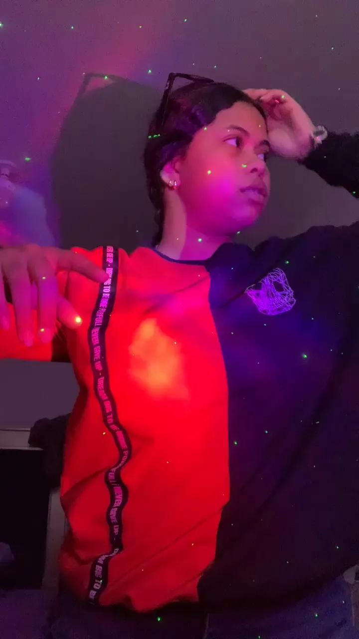 Offline KatyuscaLopez on Cam4