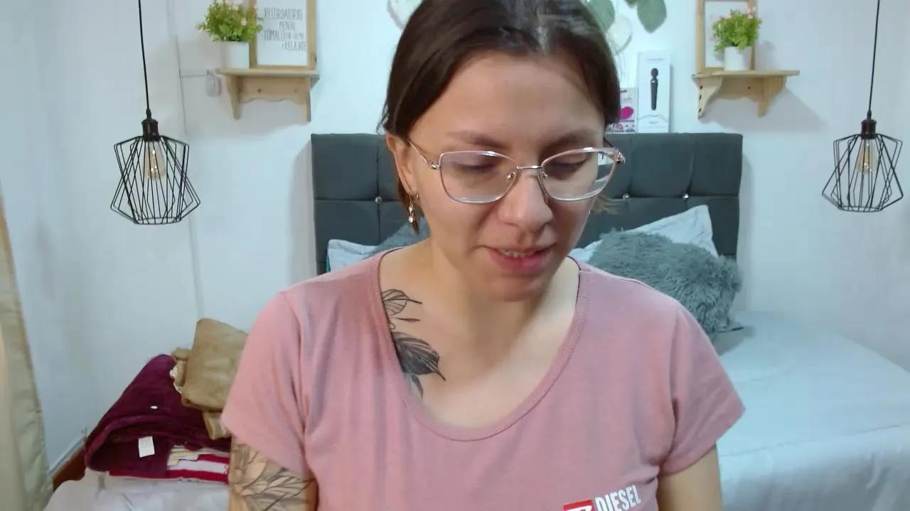 Offline kharlamorrys_ on Cam4