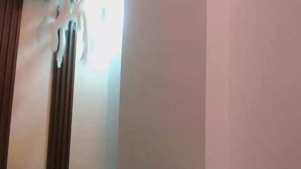 Offline kimberly18cute on Cam4