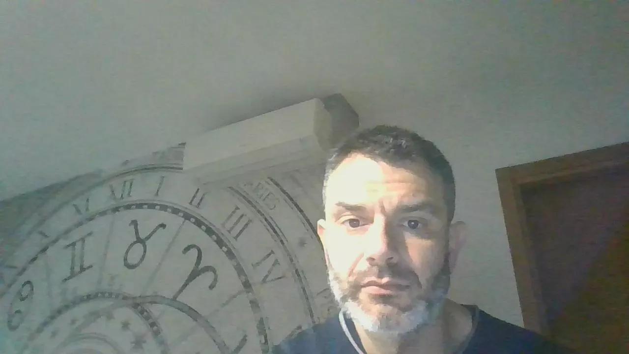 Offline kinder803 on Cam4