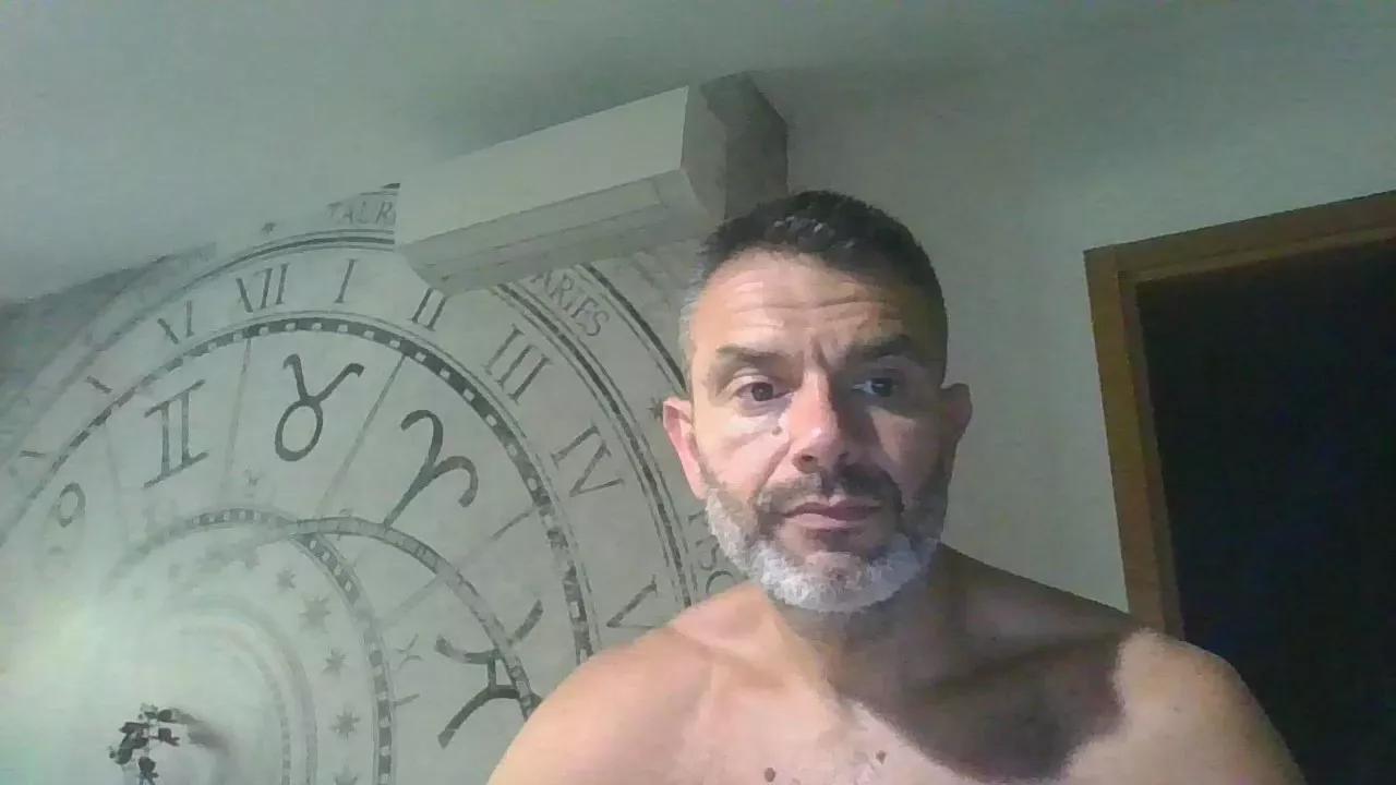 Offline kinder803 on Cam4