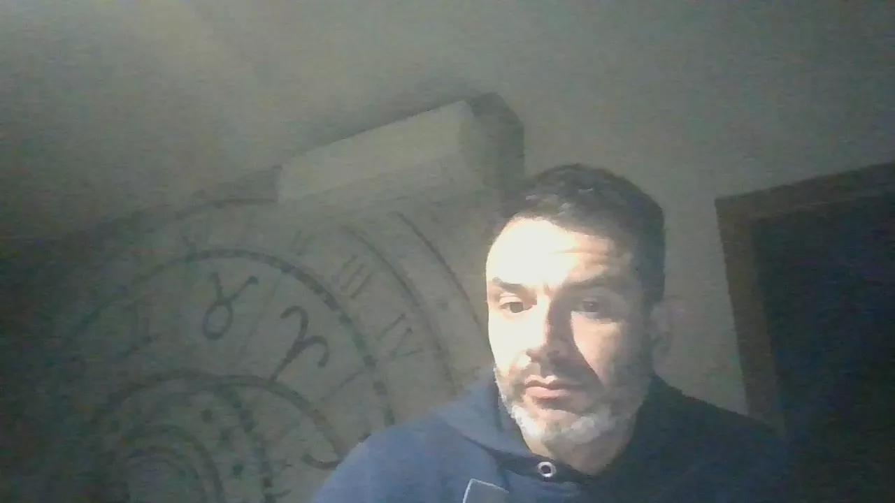 Offline kinder803 on Cam4