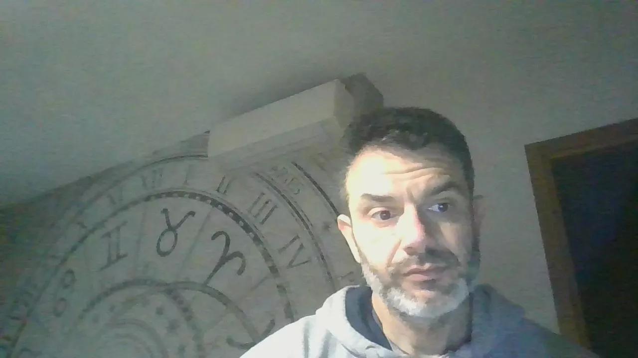 Offline kinder803 on Cam4